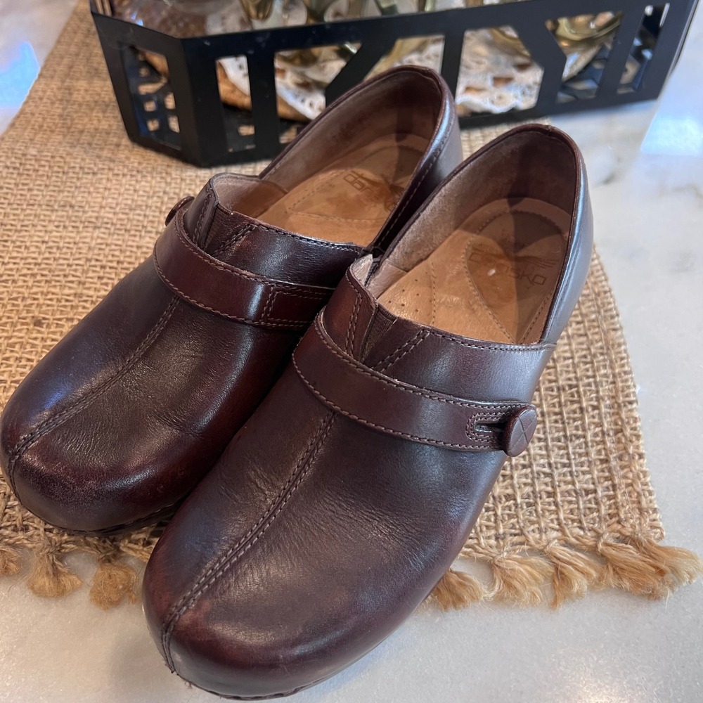 Dansko Brown Leather Clogs Mary Jane Strap ButtonShoes EU 37 US 6.5